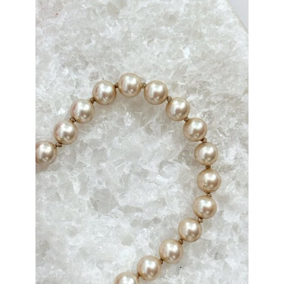 Vintage Rich Faux Pearl Avant Garde Stylish Marvella Gold T Bracelet - 7.5" - Picture 2 of 10
